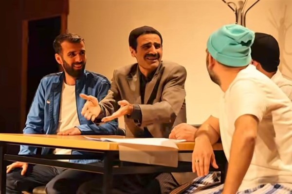 Bingöl’de “Gurbetçiler” tiyatro oyunu sahnelendi