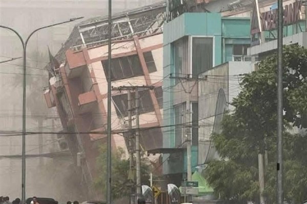 Myanmar depreminde ölü sayısı 700’e ulaştı, aramalar devam ediyor