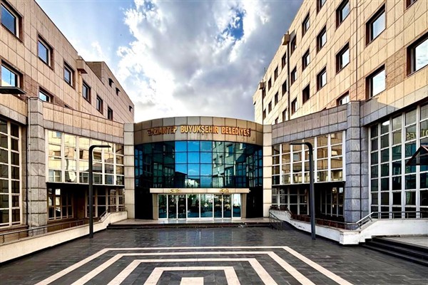 Gaziantep’te 41 yıldır evli çiftlerin umre yolculuğu için başvuru detayları belli oldu