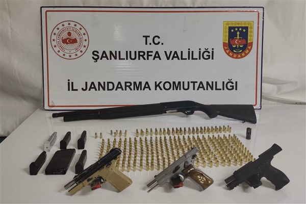 Şanlıurfa’da ruhsatsız silah operasyonu: 6 gözaltın