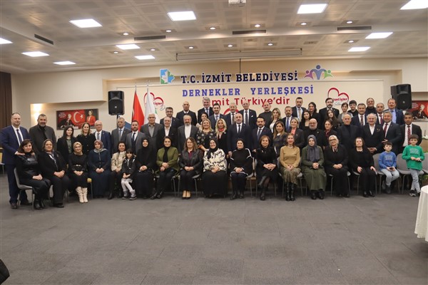 Hürriyet: Keşke büyükşehir ile yan yana hizmet edebilsek