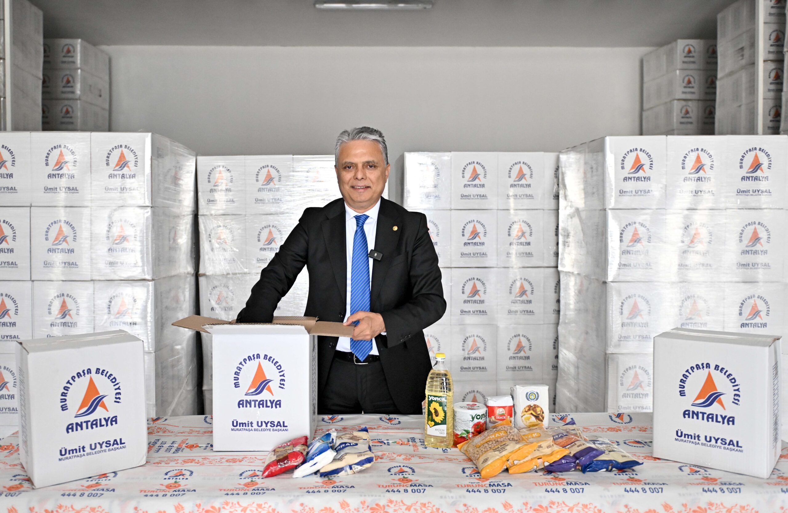 Muratpaşa’da Ramazan ayına özel yardımlar sürüyor