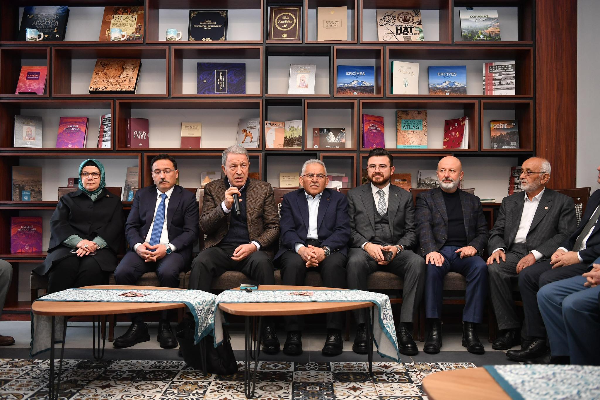 Başkan Büyükkılıç, Kayseri’nin eğitimdeki geleceği kapsamında toplantı yaptı