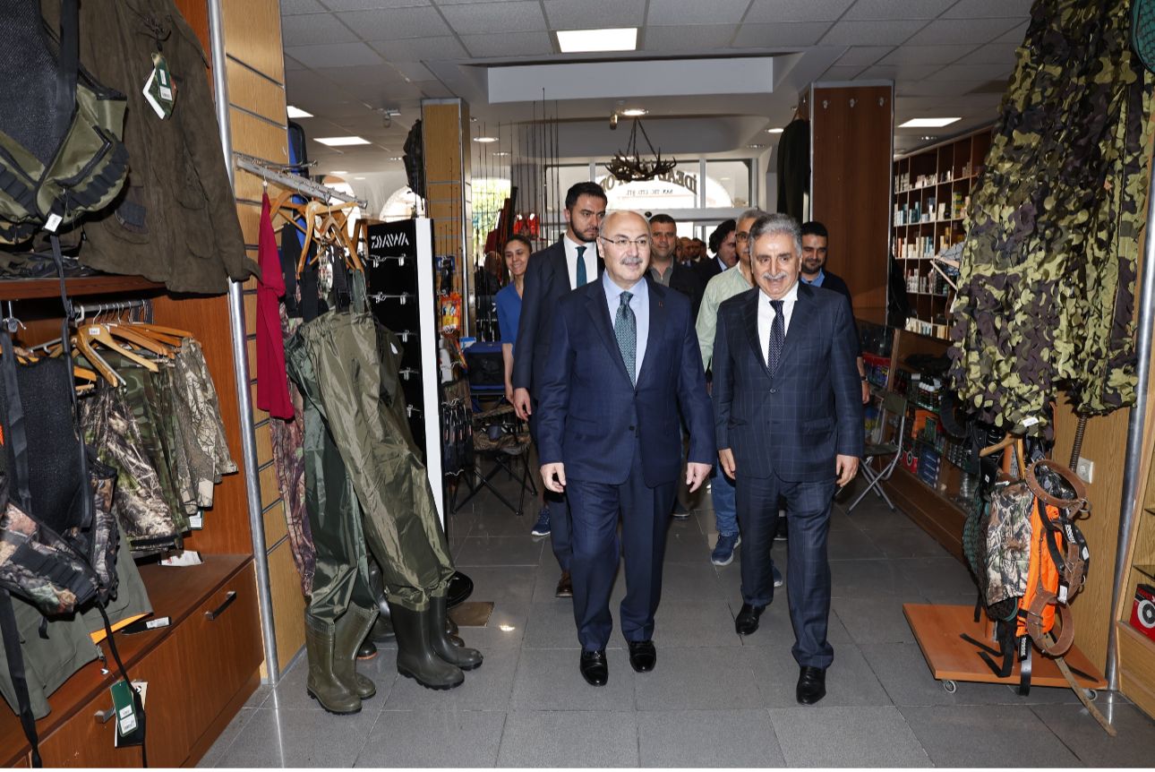 Vali Köşger, esnaf ziyaretinde bulundu