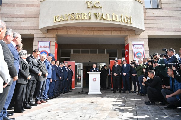 Büyükkılıç, valilik bayramlaşma programına katıldı