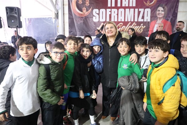 Başkan Hürriyet, iftarda Ayazmalı vatandaşlarla buluştu