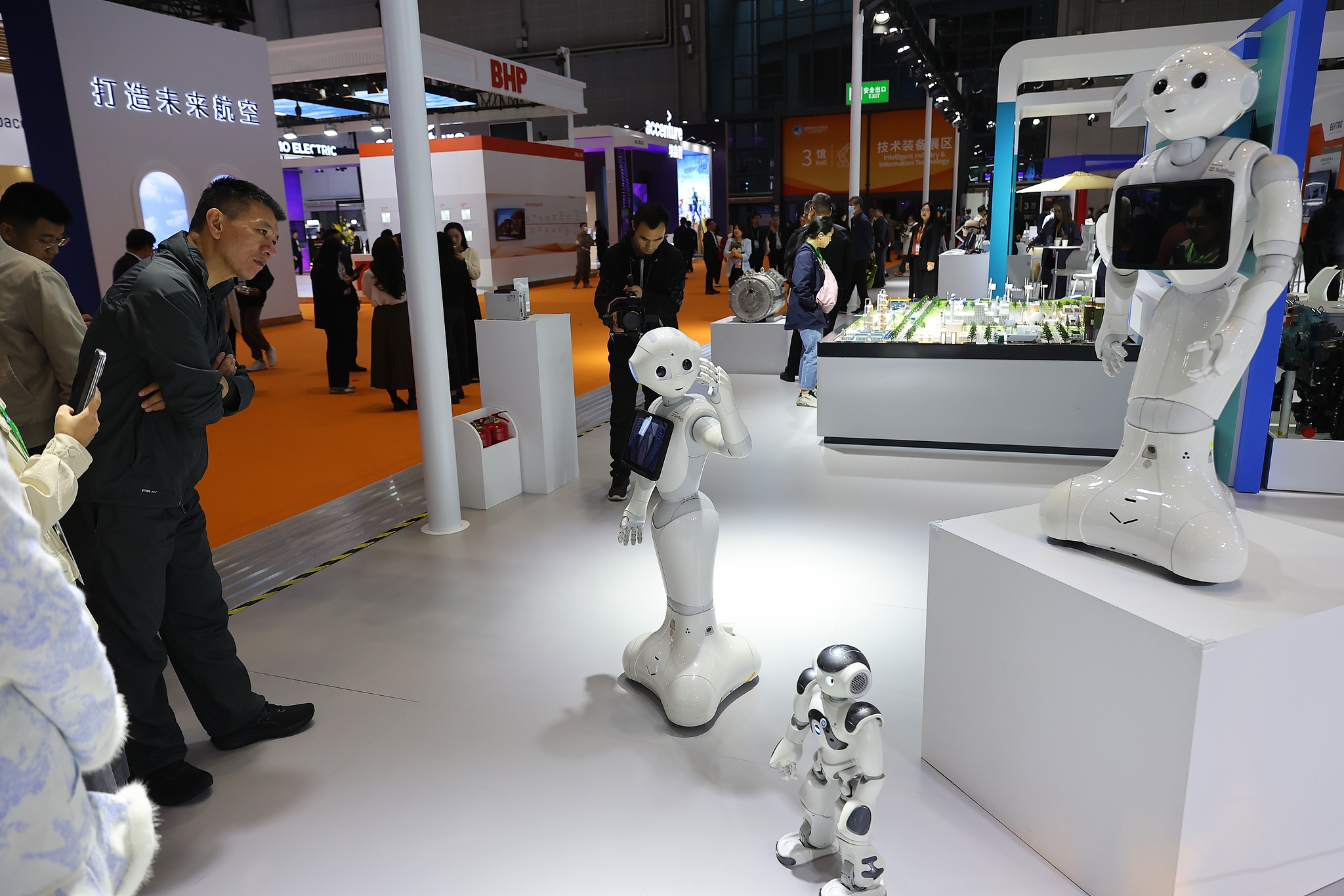 8. CIIE kurumsal fuarının sözleşmeli alanı 220 bin metrekareyi aştı