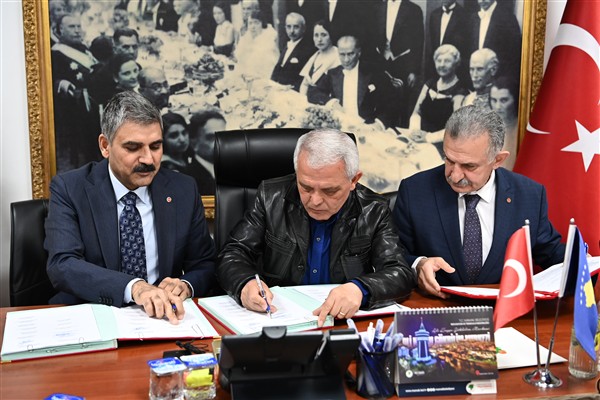 Mamak Belediyesi ile Disk-Genel İş Sendikası arasında toplu iş sözleşmesi imzalandı