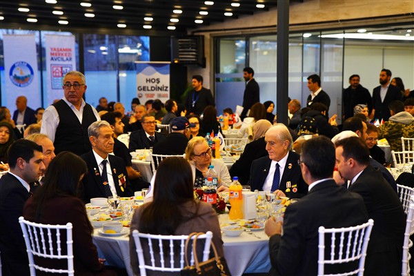 Şehit aileleri ve gaziler Avcılar Belediyesi’nin iftar yemeğinde buluştu