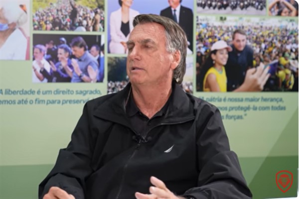 Jair Bolsonaro darbe girişimi ve suikast komplosu suçlamasıyla yargılanacak