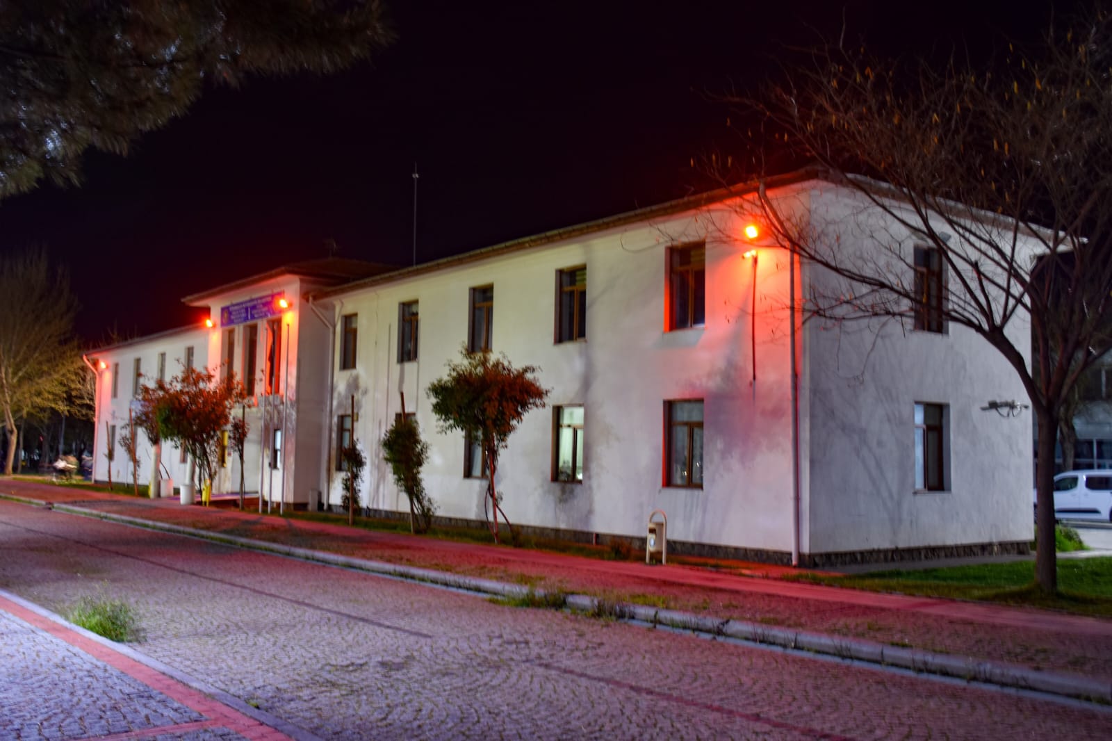 Diyarbakır Büyükşehir Belediyesi’nden “Otizm İçin Kırmızıyı Seçin” etkinliği