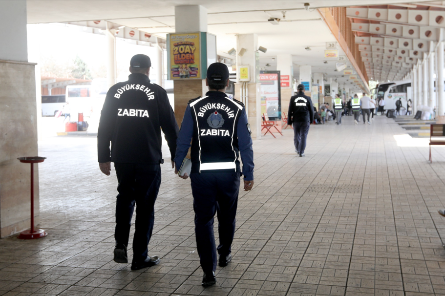 Gaziantep Büyükşehir Belediyesi zabıtasının bayram mesaisi başladı