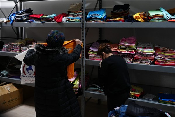 Düzce Belediyesi’nden çocuklara bayramlık hediyesi