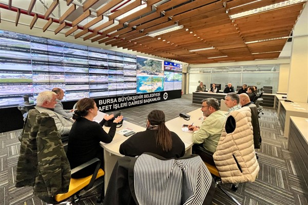 AKOM’da muhtarlarla istişare toplantısı