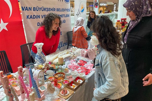 Van Büyükşehir’den kadın girişimcilere destek