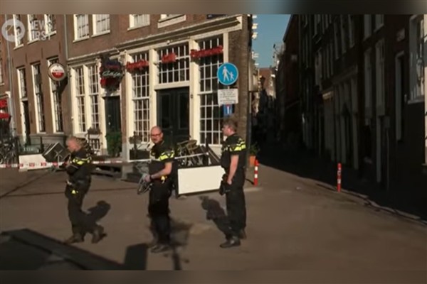 Amsterdam’daki bıçaklı saldırıda 5 kişi yaralandı