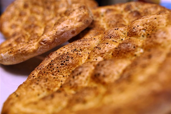 Bursa’da 450 gramlık BESAŞ Ramazan pidesi 20 TL’den satılacak