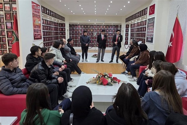 Başkan Kumartaşlı’dan Afyonkarahisar İl Milli Eğitim Müdürü Sünnetci’ye teşekkür