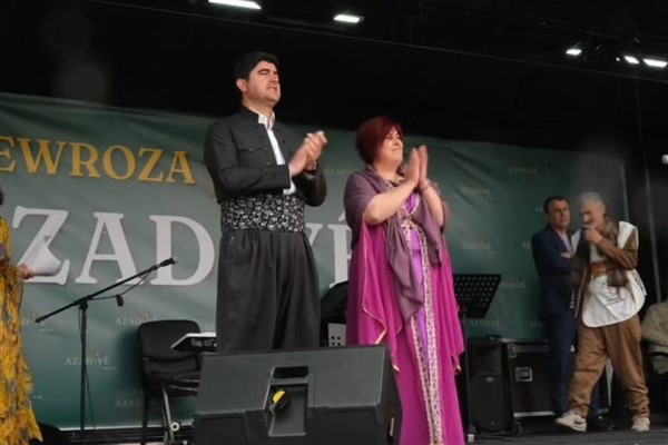 Azizoğlu Meydanı’nda Nevruz etkinliği düzenlendi