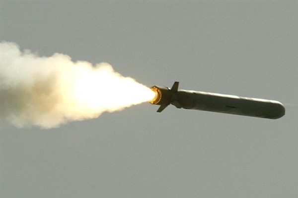 Japonya, Kuzey Kore ve Çin’i vurabilecek uzun menzilli füzeler konuşlandıracak