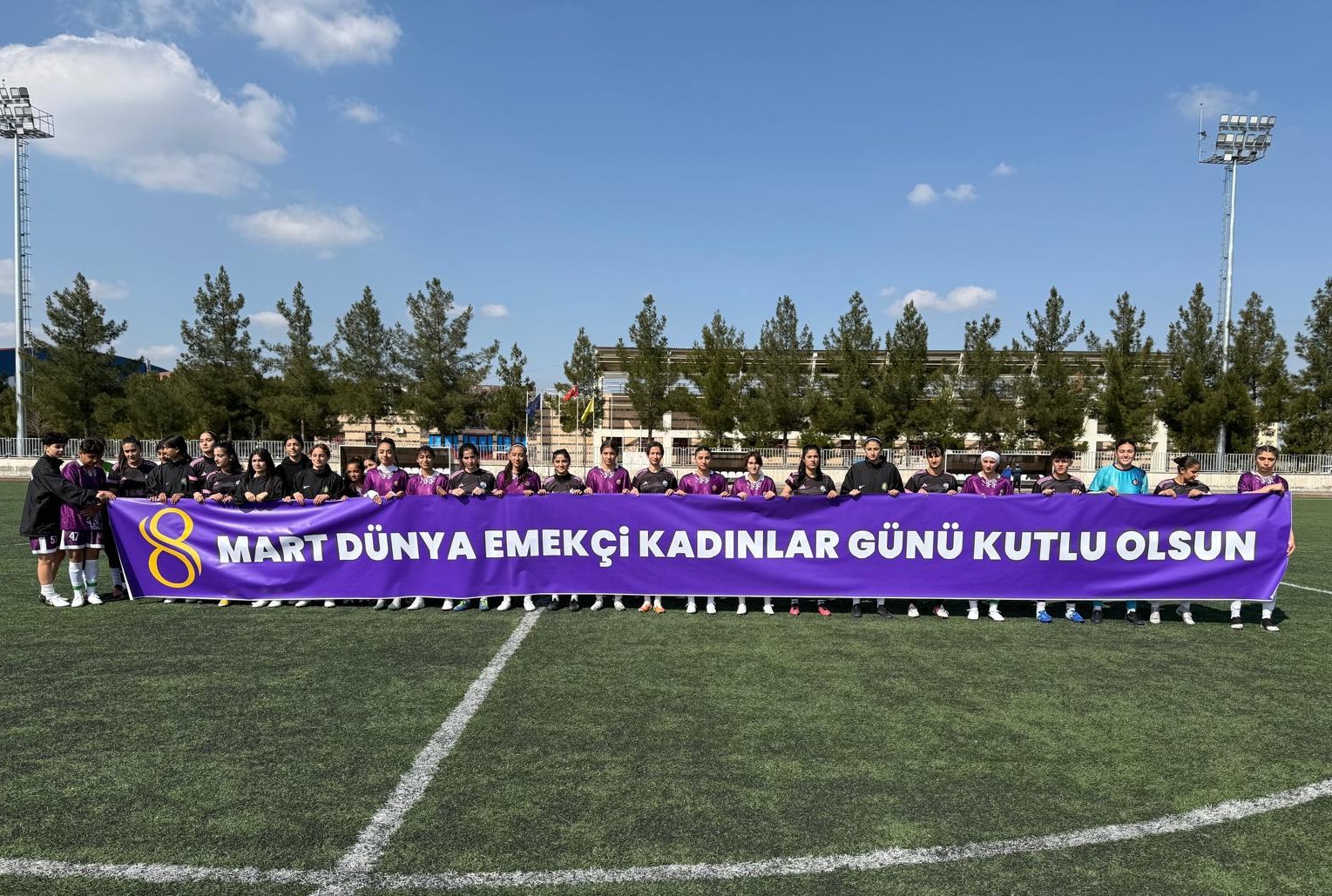 Diyarbakır Büyükşehir Belediyesi Kadın Futbol Takımı, namağlup liderliğini sürdürüyor