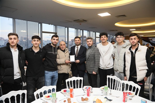 Kağıthane’de iftar programı düzenlendi