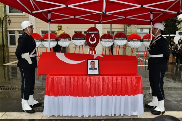 Şehit polis memuru Mesut Acar son yolculuğuna uğurlandı