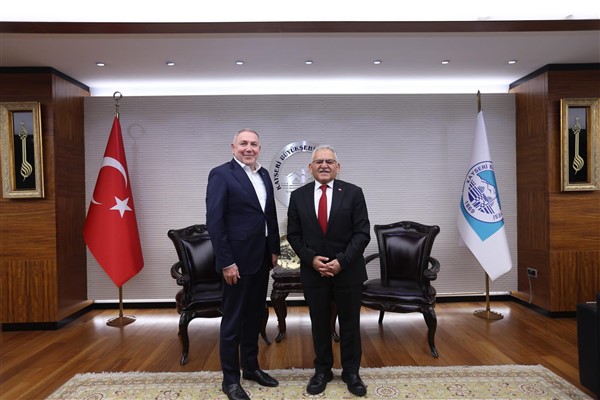 Başkan Büyükkılıç’a, Ertekin’den veda ziyareti