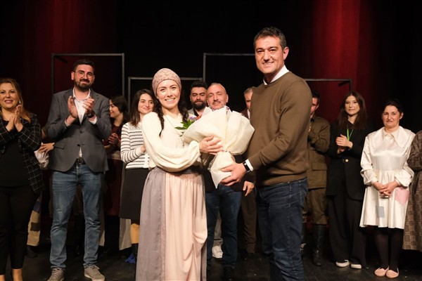 Giresun Belediye Başkanı Köse’den 27 Mart Dünya Tiyatrolar Günü mesajı