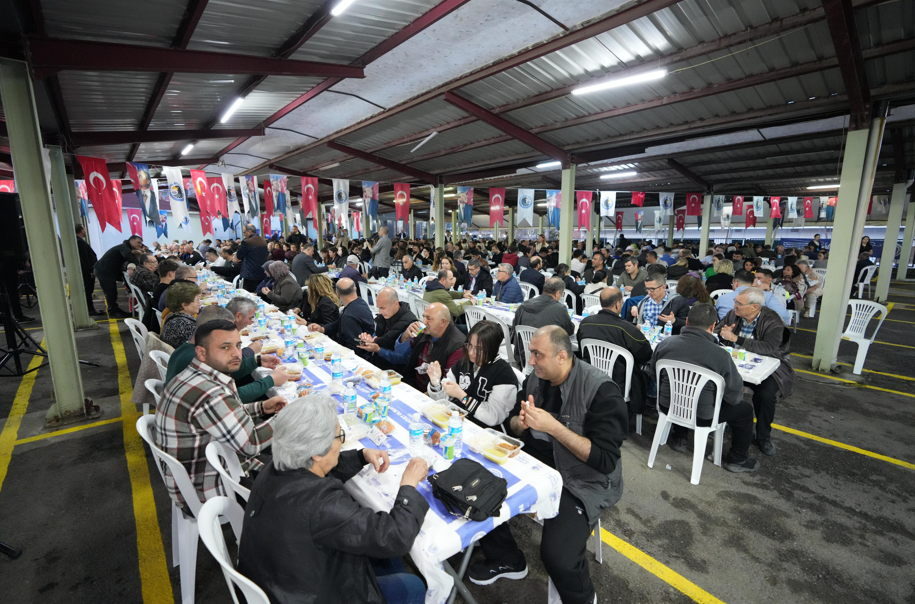 Başkan Yüksel, belediye personeliyle iftar sofrasında buluştu