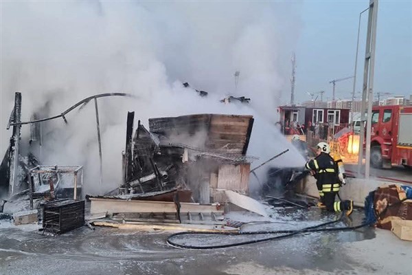 Antakya’da konteyner iş yerinde yangın