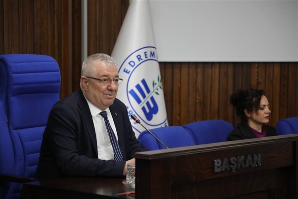 Edremit Belediye Başkanı Ertaş, oda başkanlarıyla bir araya geldi