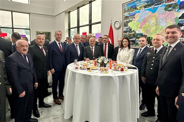 Ordu Valiliği, “Kent Bayramlaşması” düzenledi