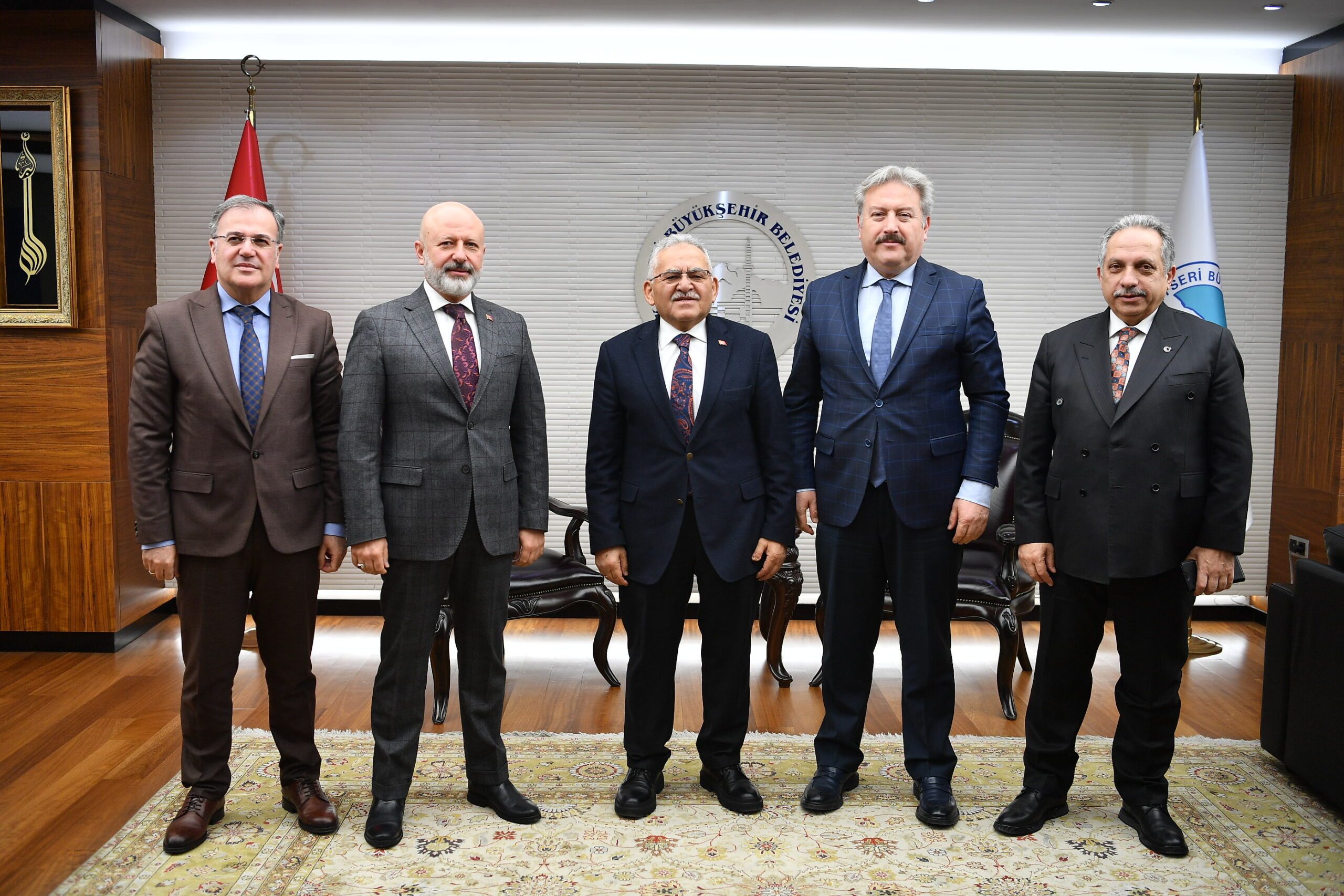 Başkan Büyükkılıç’tan başkanlarla istişare toplantısı