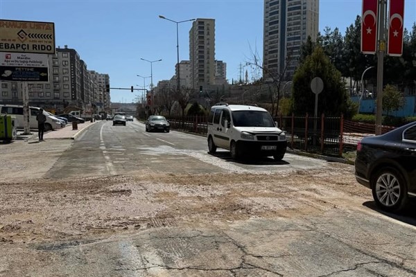Mardin’de içme suyu çalışmalarında kapatılan yol trafiğe açıldı