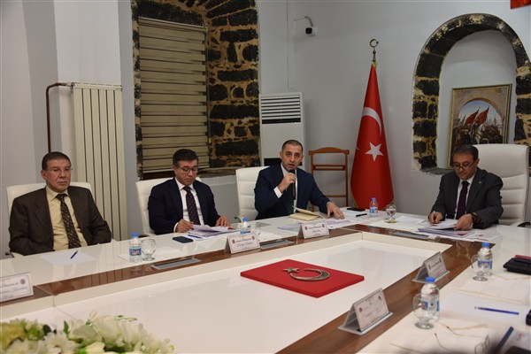 Siverek’te kuduz tedbirlerine ilişkin toplantı düzenlendi