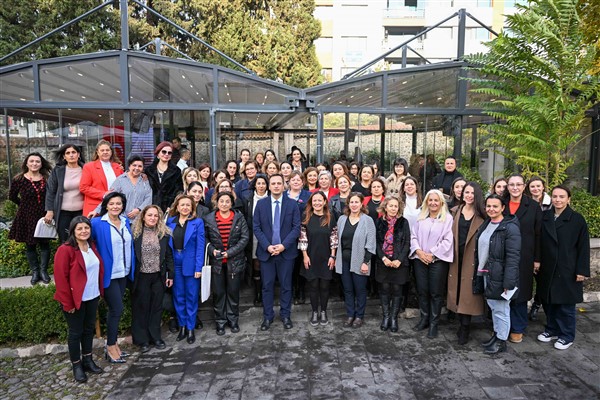 Bornova Belediyesi ve İzmir Barosu iş birliğiyle ücretsiz hukuki destek başlıyor