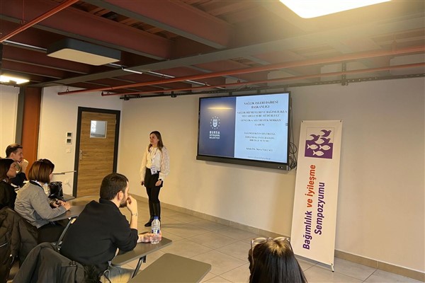 Bursa Büyükşehir, ‘Bağımlılık ve İyileşme Sempozyumu’na katıldı