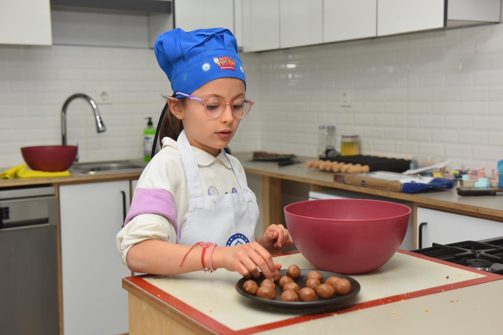 Yıldırım Belediyesi Molla Yegan Çocuk Üniversitesi’nde ders zili çaldı