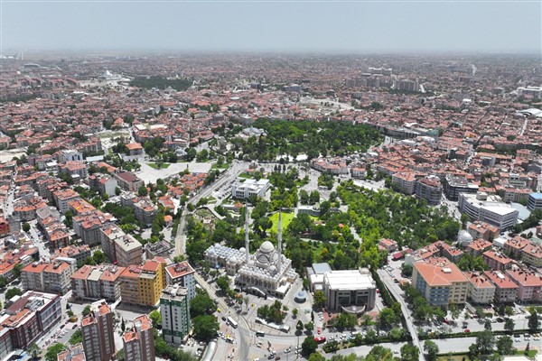 Konya Büyükşehir’den ihtiyaç sahipleri ve öğrencilere yönelik destek