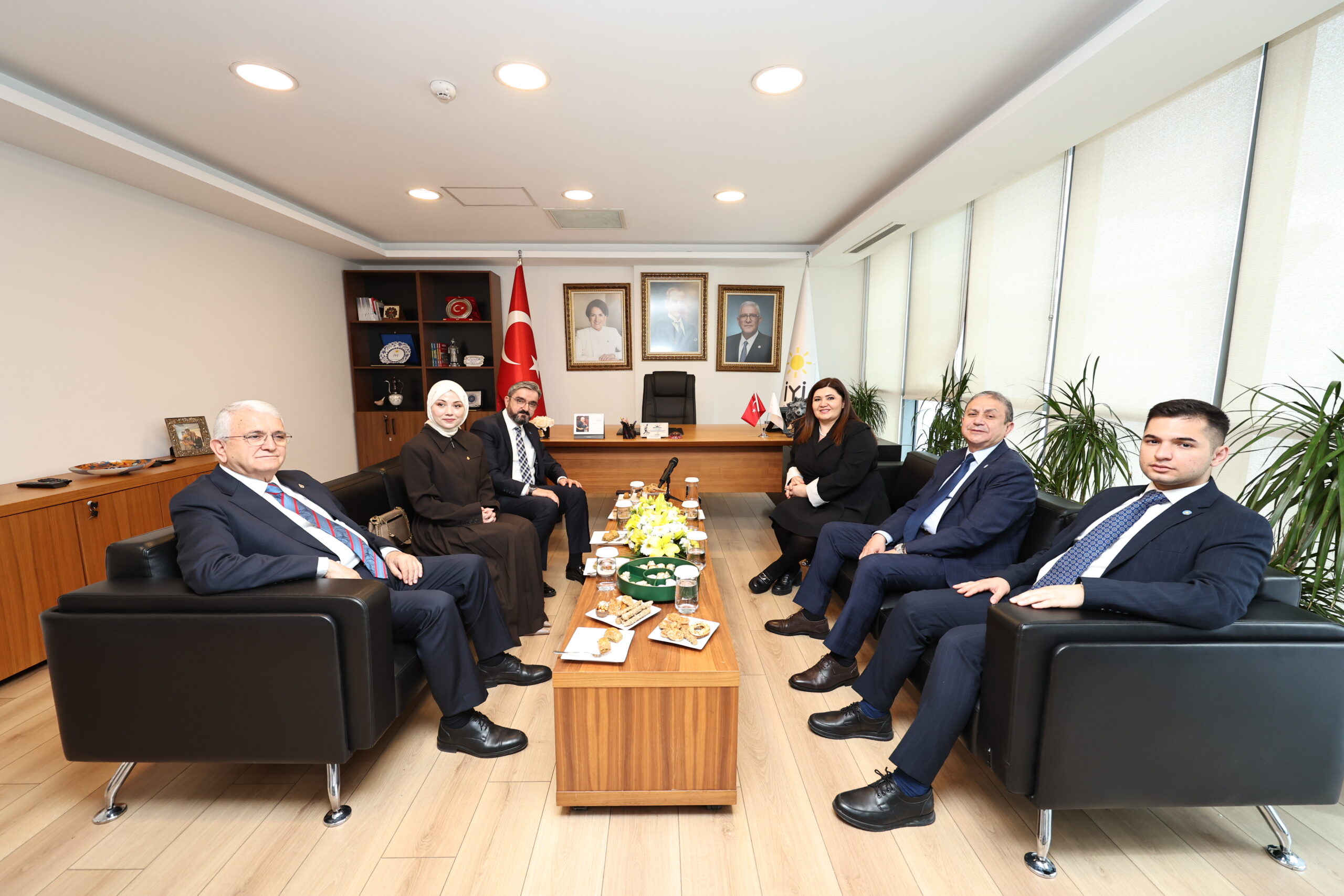 DEVA Partisi, 16 siyasi partiyle bayramlaştı