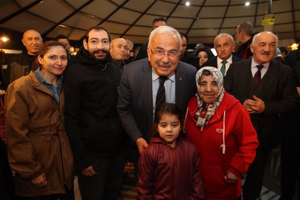Başkan Güler, vatandaşlarla bir araya gelerek iftar açıyor