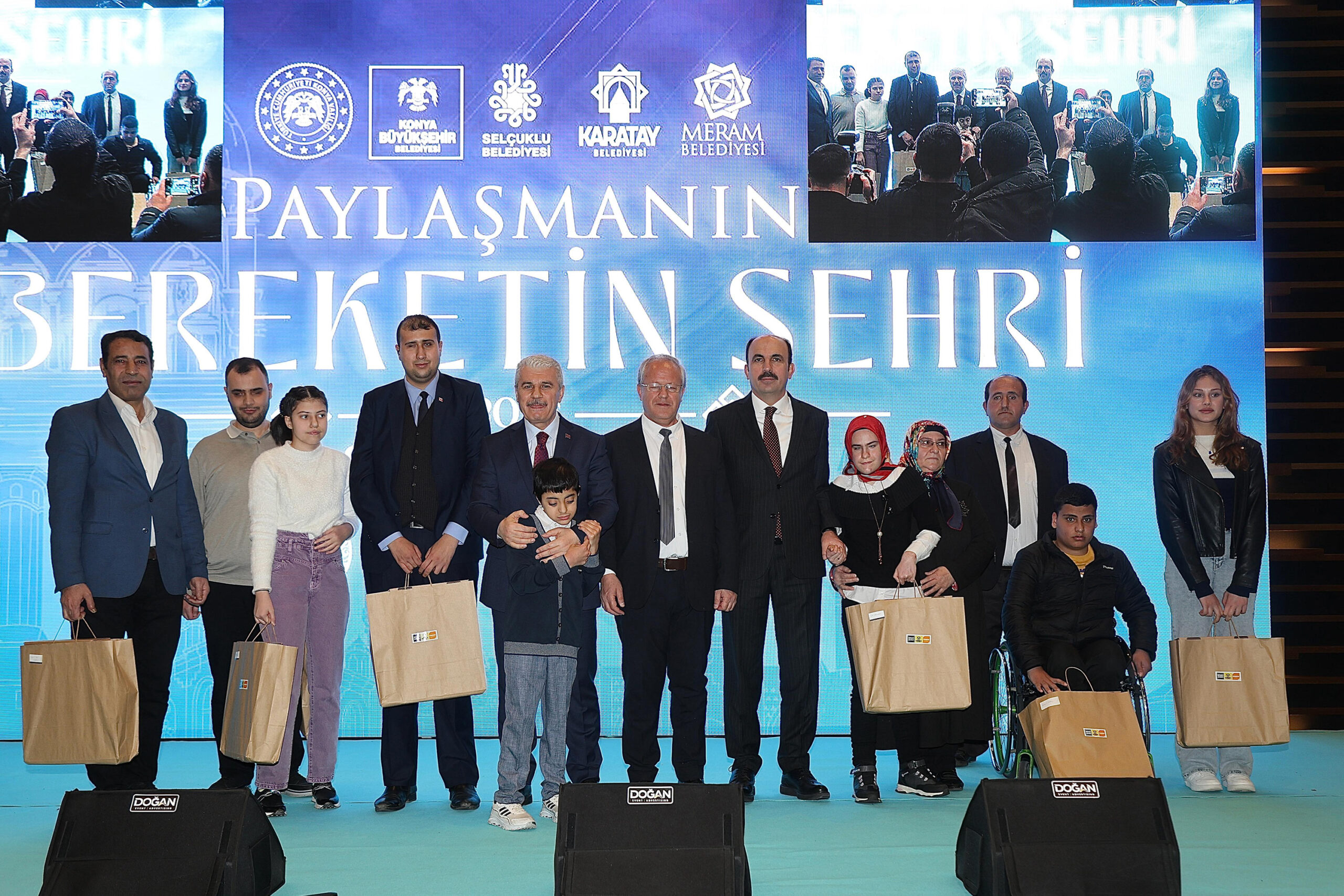 Konya’daki özel gereksinimli bireyler iftarda buluştu