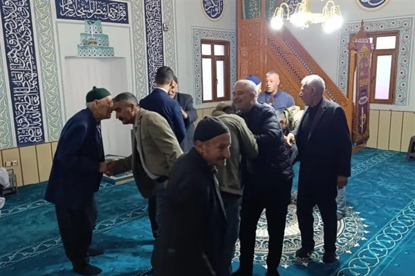 Başkan Somyürek, vatandaşlarla bayramlaştı