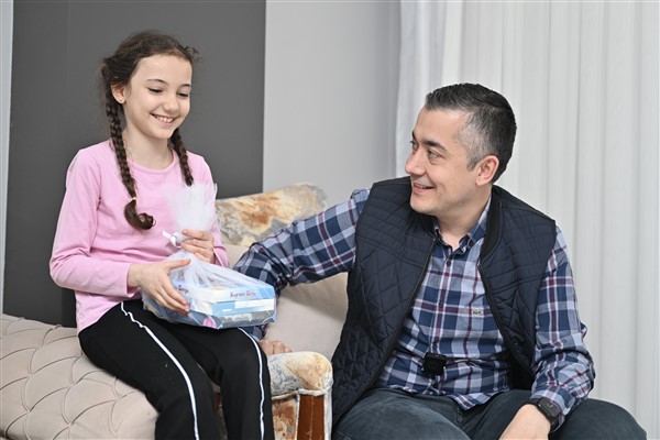 Aksoy ilk iftarını şehit ailesinin evinde yaptı