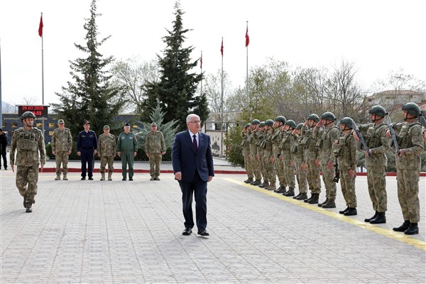 Milli Savunma Bakanı Güler Şırnak’ta