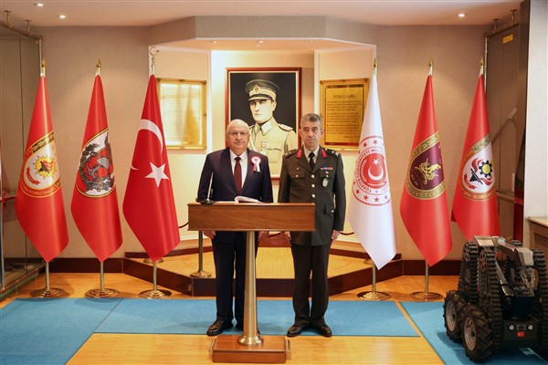 Bakan Güler, Balıkesir’de ziyaretlerini sürdürüyor