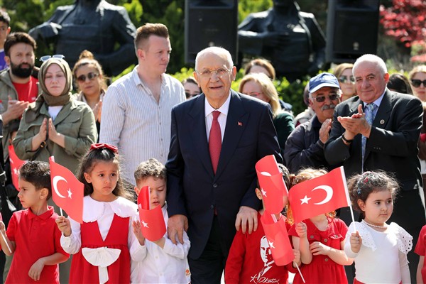 Yenimahalle’de 23 Nisan coşkusu