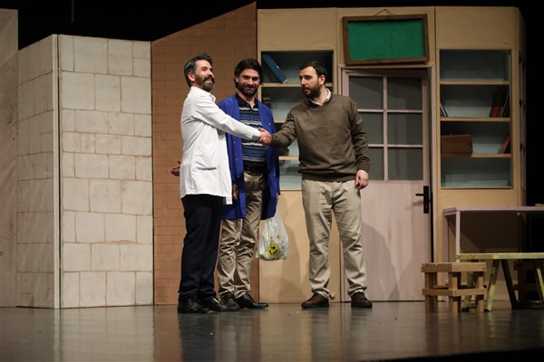 Çayırova’da tiyatro etkinlikleri devam ediyor