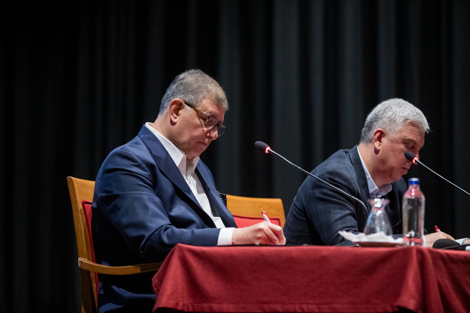 Başkan Tugay, Bergama’da sivil toplum kuruluşları ile bir araya geldi